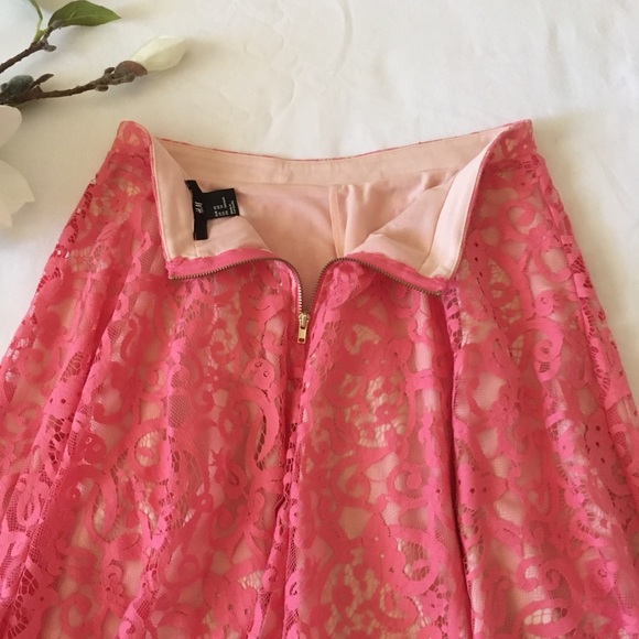 H&M Lace Circle Skirt - Picture 3 of 3